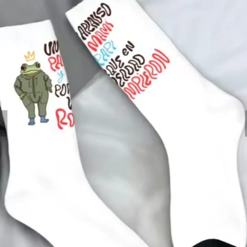 Bad Bunny Un Aplauso Pa' Mami y Papi Frog Socks for Men Women
