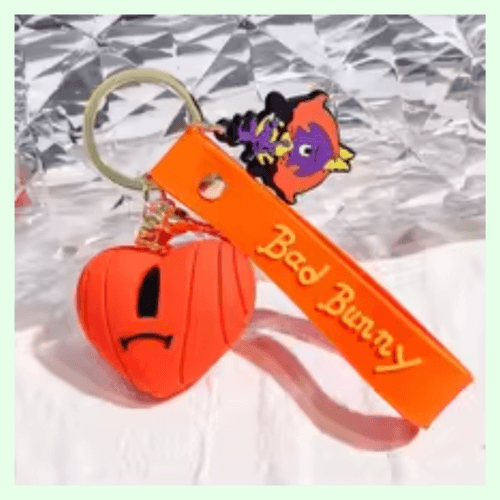 Bad Bunny Rabbit Keychain 3D Silicone Heart Pendant Fashion Gift